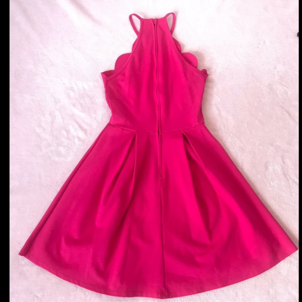 Dress - Picture 3 of 4